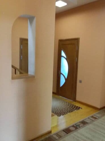 heyət evi: 6 otaqlı, 270 kv. m, Orta təmir — 4