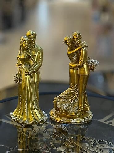 Fiqur, rəng - Qızılı