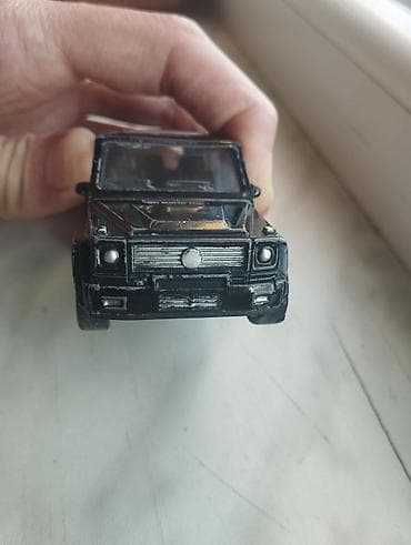kohnə sifer: Qara rəngli metal oyuncaq SUV maketi - Korpus: metal döküm — 4