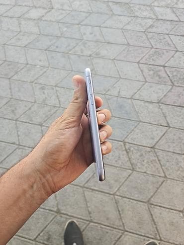 iphone iclod: IPhone 11, Deep Purple, Face ID — 4