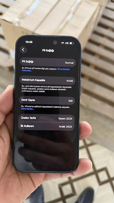 corn c15 pro: IPhone 17 Pro, 256 GB, Göy, Face ID — 2