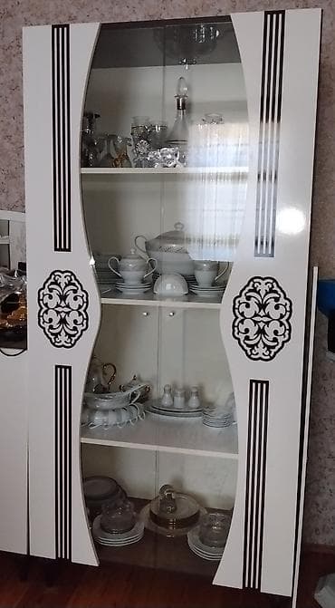 Madeyranın Barcello dəsti kamod bar qorka təcili satılır evdən — 4