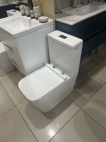 мойка шкаф для кухни: Ağ rəngli keramika Çanaq və iki geniş siyirməli ağ qapalı şkafı olan — 11