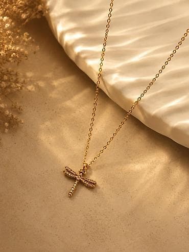 Qızılı rəngdə zəncir və çəyirtkə (dragonfly) formasında asqılı kolye