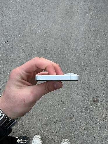 Elektronika: IPhone 16, 128 GB, Gümüşü — 3