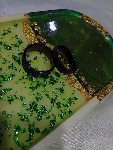 Epoksid qab – dekorativ üzlükli oval boşqab - Material: şəffaf epoksi