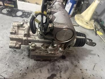 Trubalar, patruboklar: Toyota Prius — 1