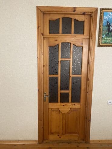 qab dəstləri: 5 eded 2.40x0.90 ölçüde framuqalı qapılar, 1 eded 1.60x1.20 ölçüde — 1