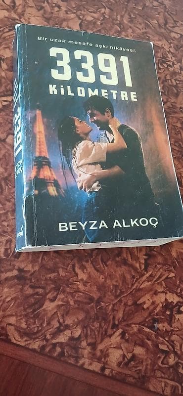Beyza Alkoç müəllifindən 3 kitablıq dəst 1) 3391 Kilometr -