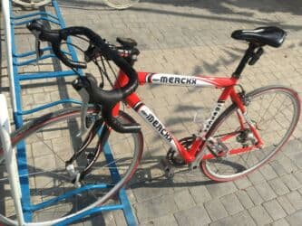 yığılan velosipedlər: Belçika brend merckx velosipedi. Yüngül amma keyfiyyətli karbon gövdə( — 13