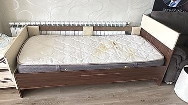 Oğlan və qız üçün, Çarpayı, Bazalı, Matras ilə, Siyirməsiz