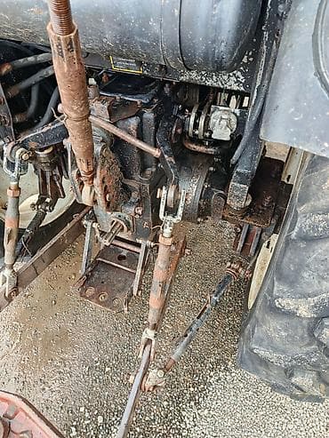 traktor alqi satqisi: Moto saat 4,200 saat isleyib təkərləri normaldı mator karobkada — 3