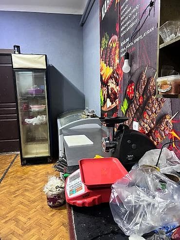 Готовый бизнес: Elmlər Akademiyası M/S-dan 3 dəqiqəlik məsafədə, Hüseyn Cavid parkına — 3