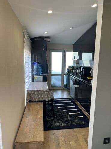 срочно продам квартиру в баку: Пос. Карачухур, 3 комнаты, Новостройка, м. Нефтчиляр, 72 м² — 10