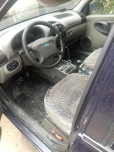 lada maşınlar: Lada Kalina Universal (station wagon) - Kuzov: 5 qapı, tünd mavi — 2