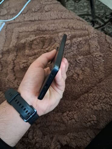 телефон fly f: Tecno Spark Go 2024, 128 ГБ, цвет - Черный, Отпечаток пальца — 4