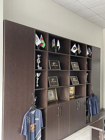 gencede qapilar: Düz dolab, Polkalı, Siyirməsiz, Teksturalı laminat — 1