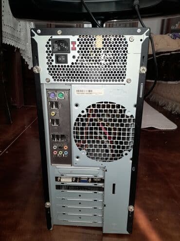 stolustu komputer satışı: 22 düymlük Samsung 2233SN monitor, Intel Core 2 Quad Q8300 prosessor — 3