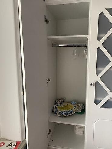 tibbi dolab: İşlənmiş, 2 qapılı, Siyirməli, Ağ, Digər material, Açılan, Düz dolab — 2