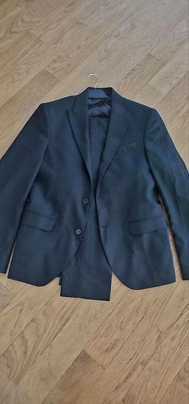 Костюмы: Hər biri 60 azn — 4