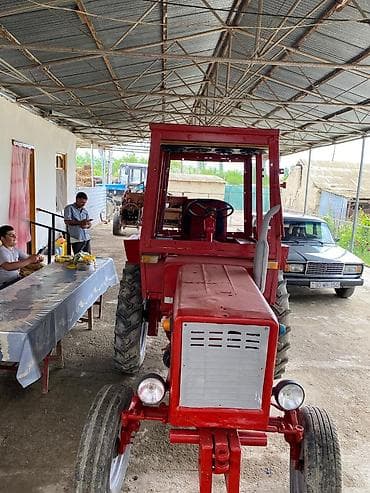 İnkubatorlar: Traktor “Vladimirəts” (Belarus) – universal kənd təsərrüfatı traktoru — 9