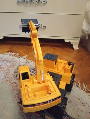 uşaq ucun traktor: Yekə traktor 5manata — 2