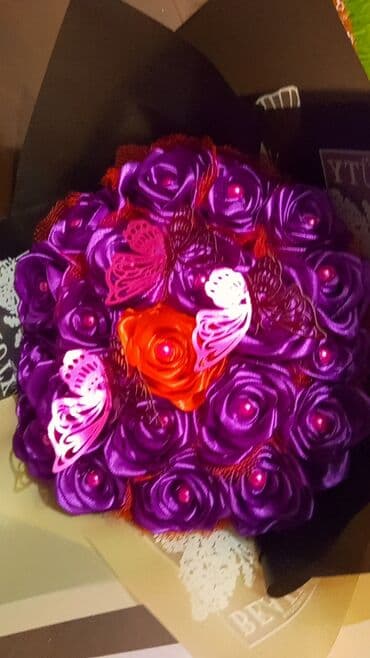 искусственные цветы баку: Bənövşəyi rəngli, 21 ədədli gül buketi, 18 manat. Sevdiklərinizə — 6