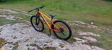 velosiped kameri: Trek Marlin 6 4 ay sürülüb — 2