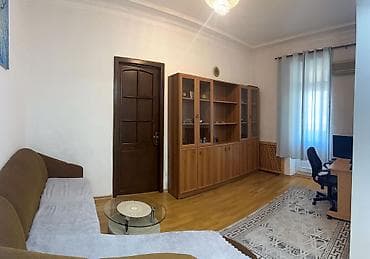 Səbail rayonu, Sahil metrosunun yaxınlığı, Sahil bağının yanında