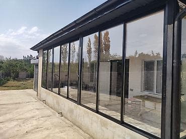 heyet qapisi: Şüşə veranda/patio sistemi - Material: qara rəngli alüminium profilli — 3