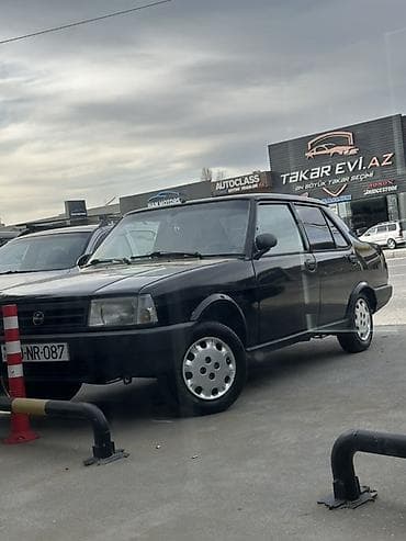 tofas masin: Model: Tofaş Şahin (sedan) Rəng: Qara Yanacaq: Benzin Ötürücü: Arxa — 4