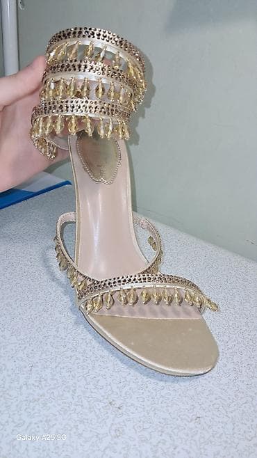 charles keith az: Ölçü: 38, rəng - Qızılı, Yeni — 3