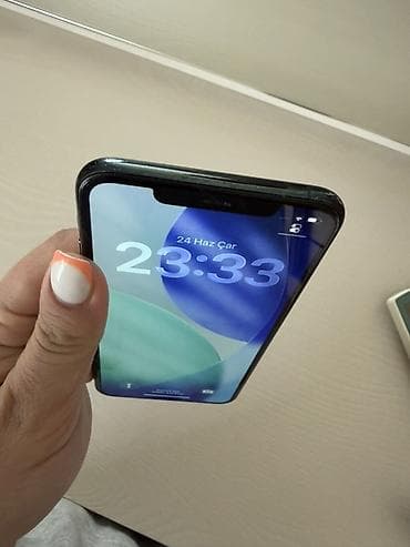mac pro: IPhone 11 Pro Max, Space Gray, Face ID — 3