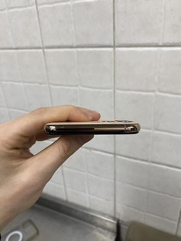 en ucuz iphone 11 pro max: IPhone 11 Pro Max, 256 GB, Qızılı, Simsiz şarj, Face ID — 6