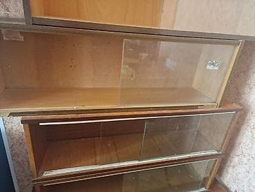 kitab refleri modelleri: İşlənmiş kitab rəfləri (rusiya istehsalı). Qiyməti 1 ədəd üçün nəzərdə — 1