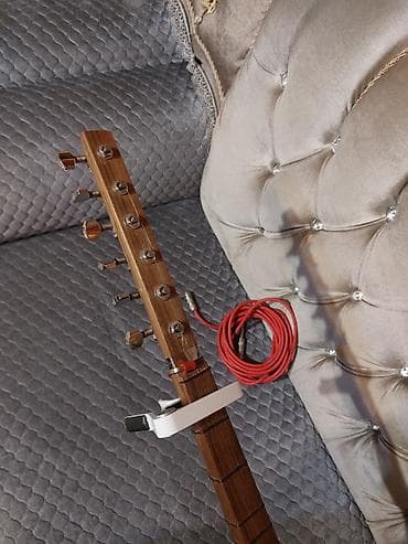 valencia gitara: Salam,Saz Usta Rizvanin el işidir 11 ilindir.özüm üçün xüsusi — 8