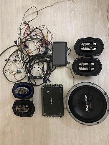 Maqnitofonlar: Monitor - android ts10 platformasi uzərində yigilib. Prossesoru — 1