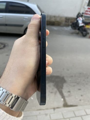barter telfonlar: IPhone 13, Qara, Face ID — 4