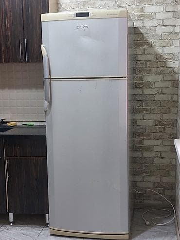 2 qapılı Beko Soyuducu Satılır, rəng - Gümüşü