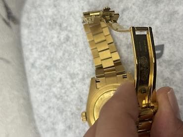 rolex orginal: Saat Hediyye olaraq alinib. Beyenilmediyi ucun satilir . Qiymetde cuzi — 4