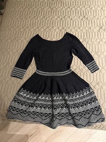 Qara rəngli trikotaj don Maje - Model: beldən genişlənən, 1/2-3/4