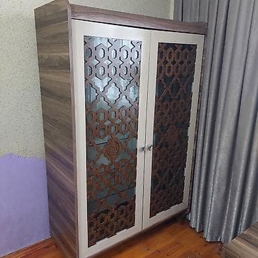 Mağaza avadanlığı: Şüşəli dolab vitrini — 2