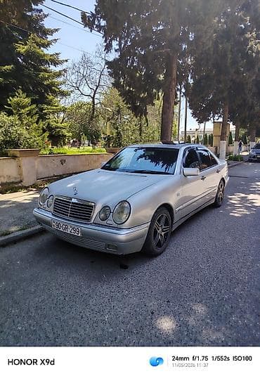 bmw e39 салон: Mercedes-Benz 230: 2.3 л | 1995 г. Седан — 2