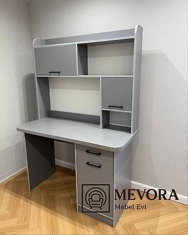 Düz masa, Stulsuz, Polkalı, Siyirməli, Rusiya, Sadə laminat