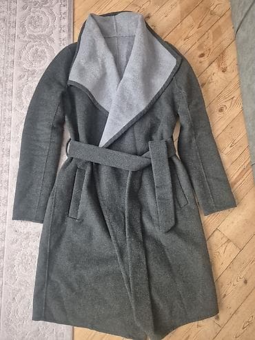 New Yorkerden alinib, 8 azn satilir