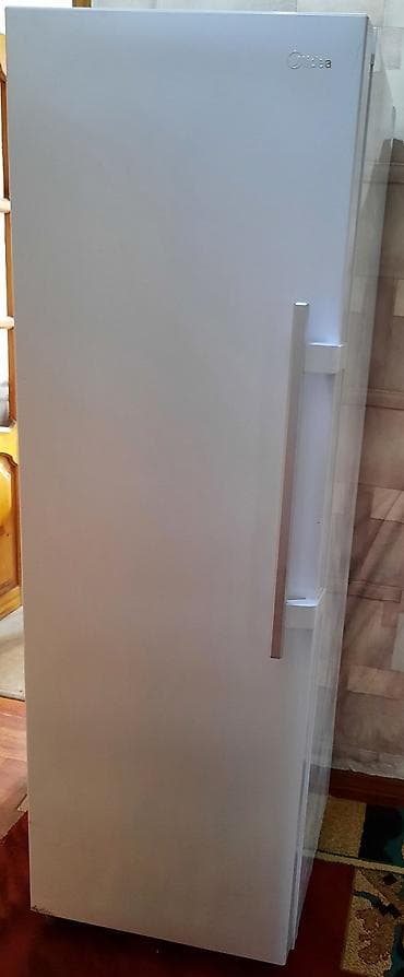 1 qapılı Midea Soyuducu Satılır, rəng - Ağ