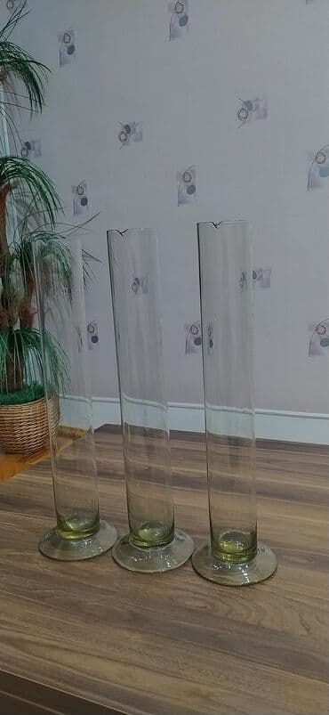 taxtadan gul qablari: Vaza dəsti — 4