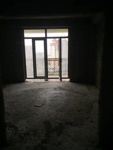 ev alıram: 3 otaqlı, Yeni tikili, 113 kv. m — 12