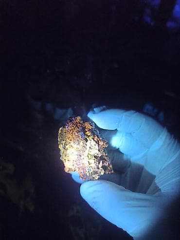 sarlar: Opal + Kalsit + Kvarsit (vulkanik birləşmə) 💎UV Floresanslı Nadir — 8