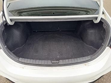 hyndai i20: Hyundai Accent: 1.6 l | 2021 il Sedan — 4